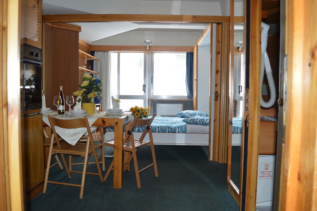 Residence Il Vigo Di มาริลเลวา ภายนอก รูปภาพ